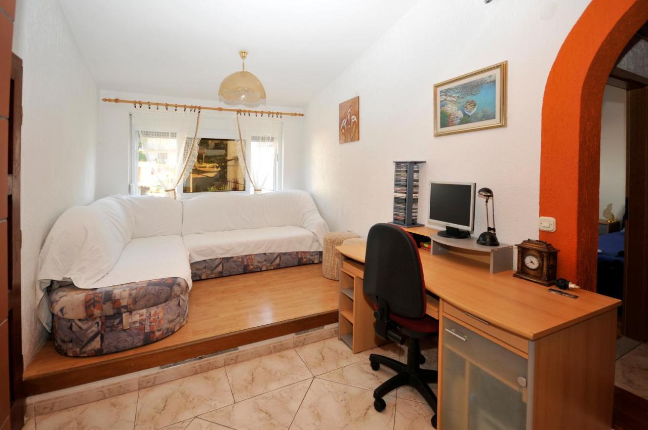 Apartman Elena Trogir Exterior foto