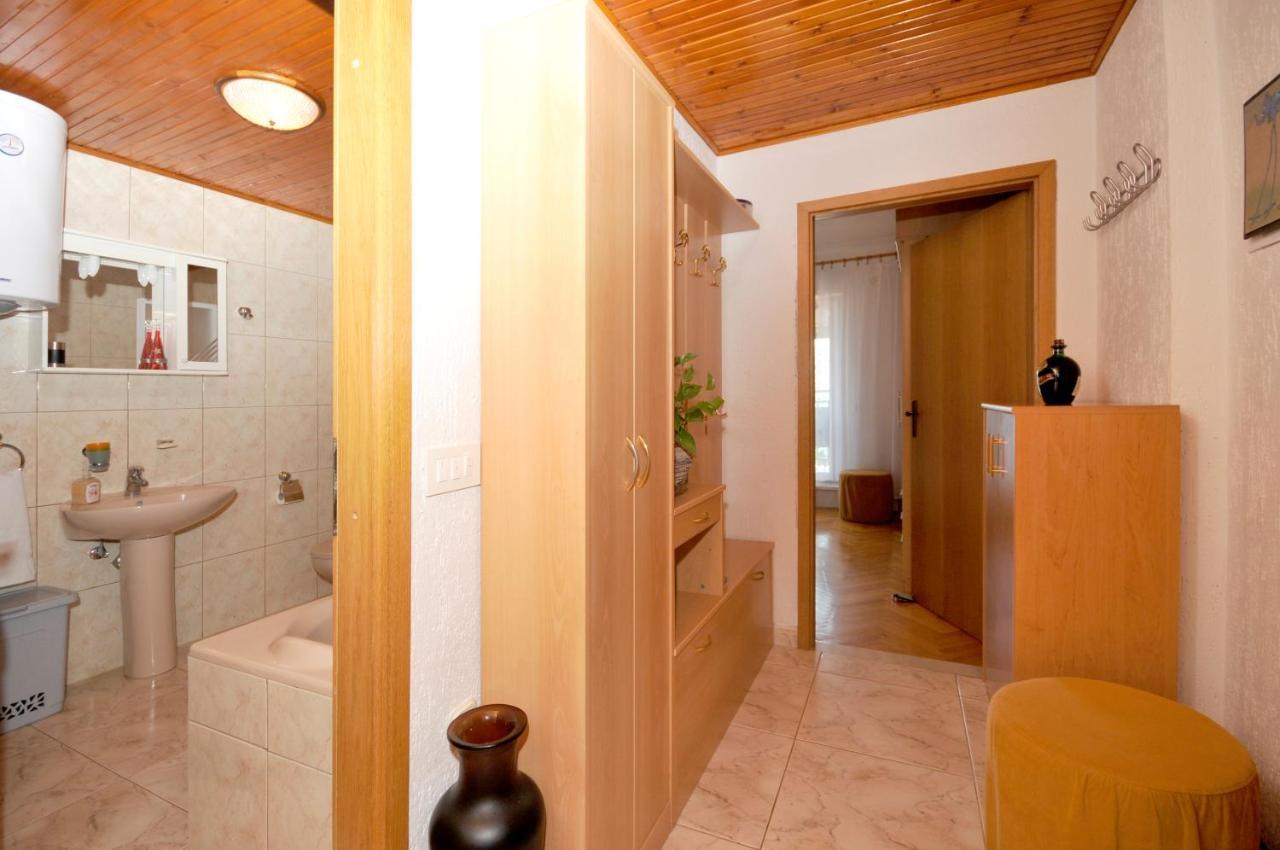 Apartman Elena Trogir Exterior foto